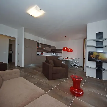 Les Maisons - Ruculi Hospitality * Tignale