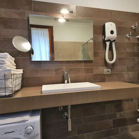 Les Maisons - Ruculi Hospitality